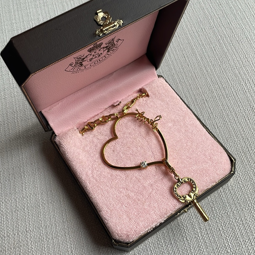 Juicy Couture Long Gold Heart/Key Pendant Necklace